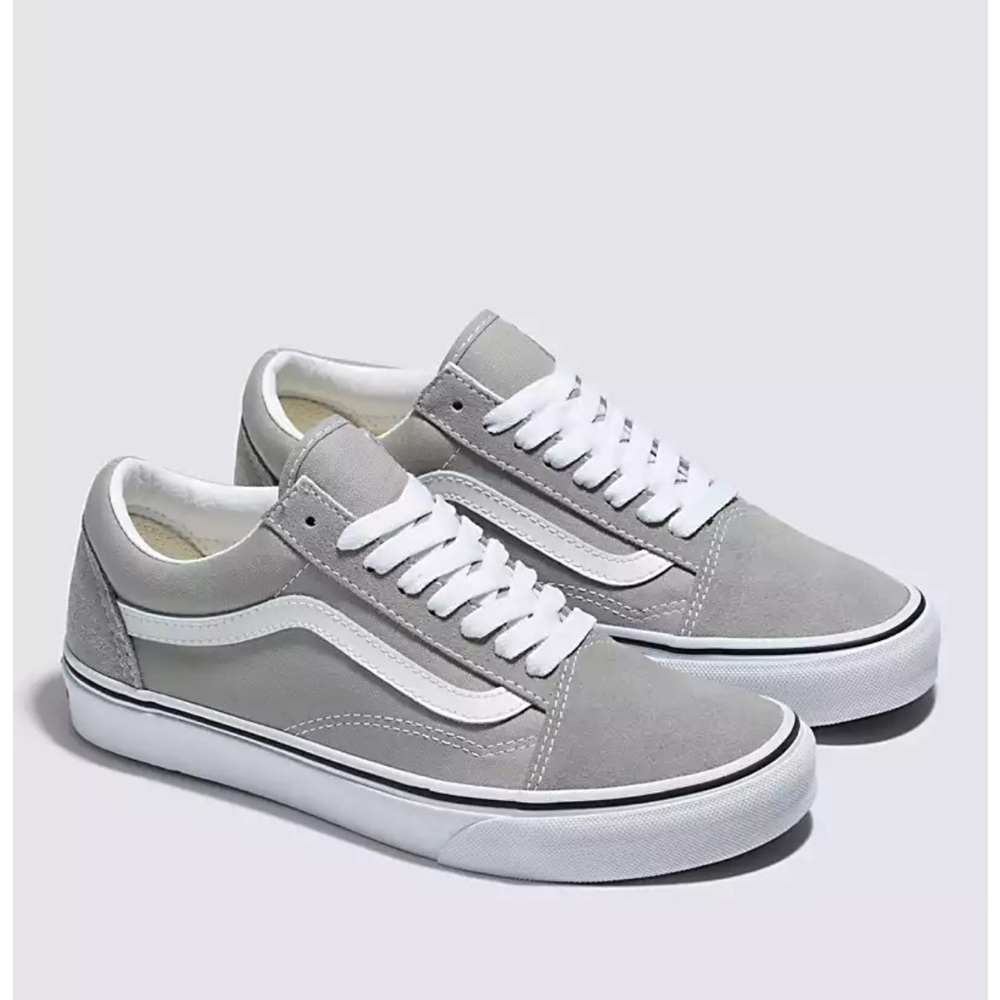 * NEW * Vans Old Skool Shoe